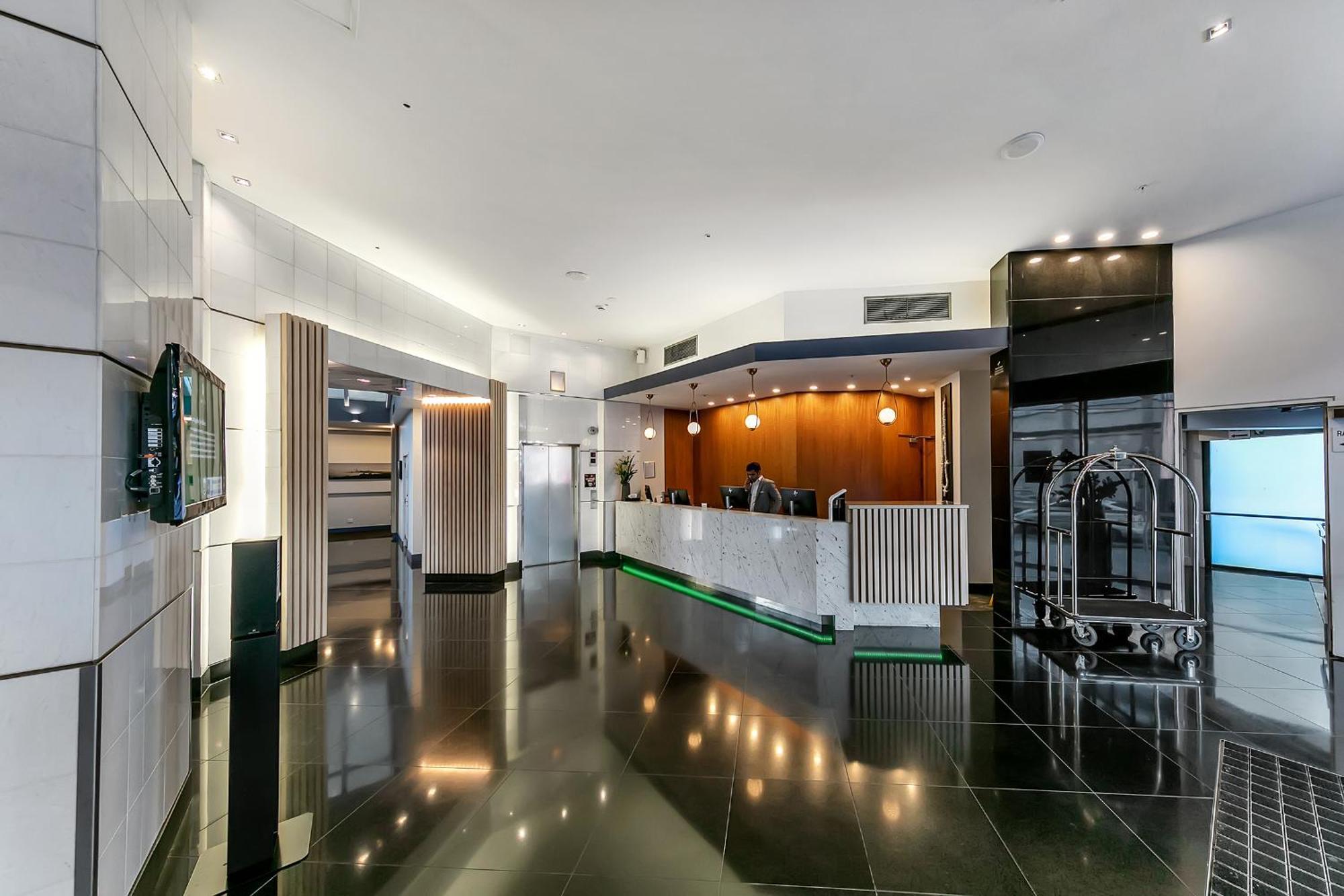 Luxurious & Spacious Living With Breathtaking Views Auckland Buitenkant foto