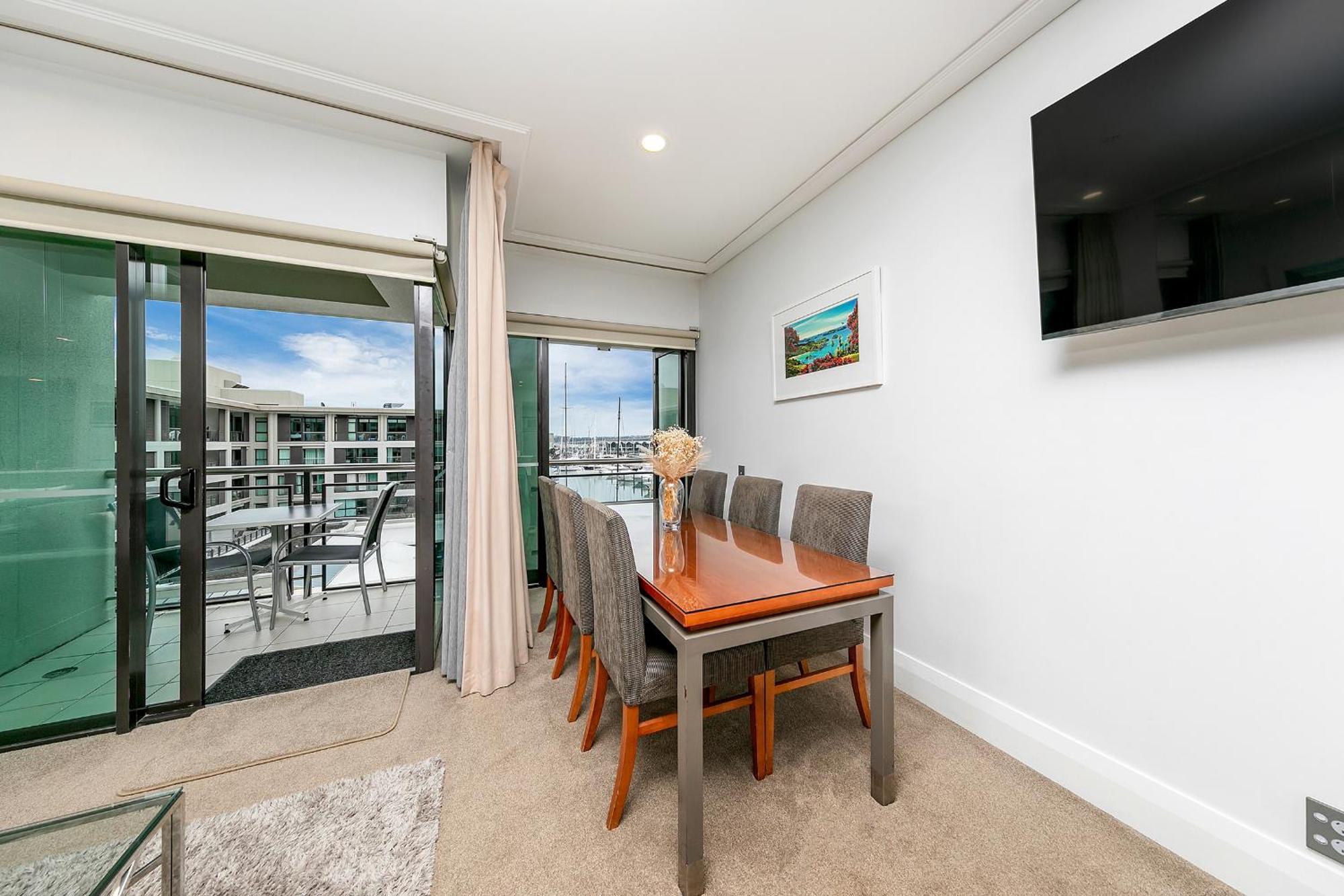 Luxurious & Spacious Living With Breathtaking Views Auckland Buitenkant foto